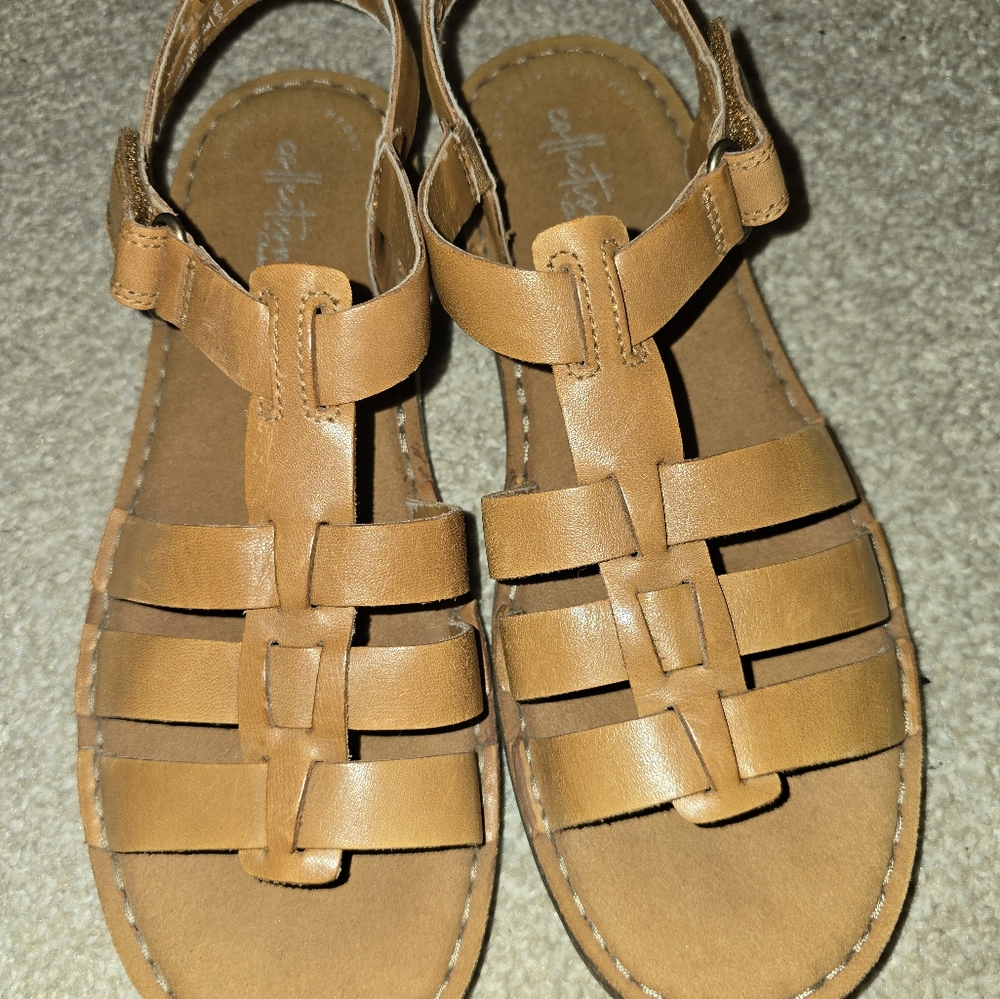 Clarks~ Ultimate Comfort Collection SIZE: 8 - Picture 8 of 15